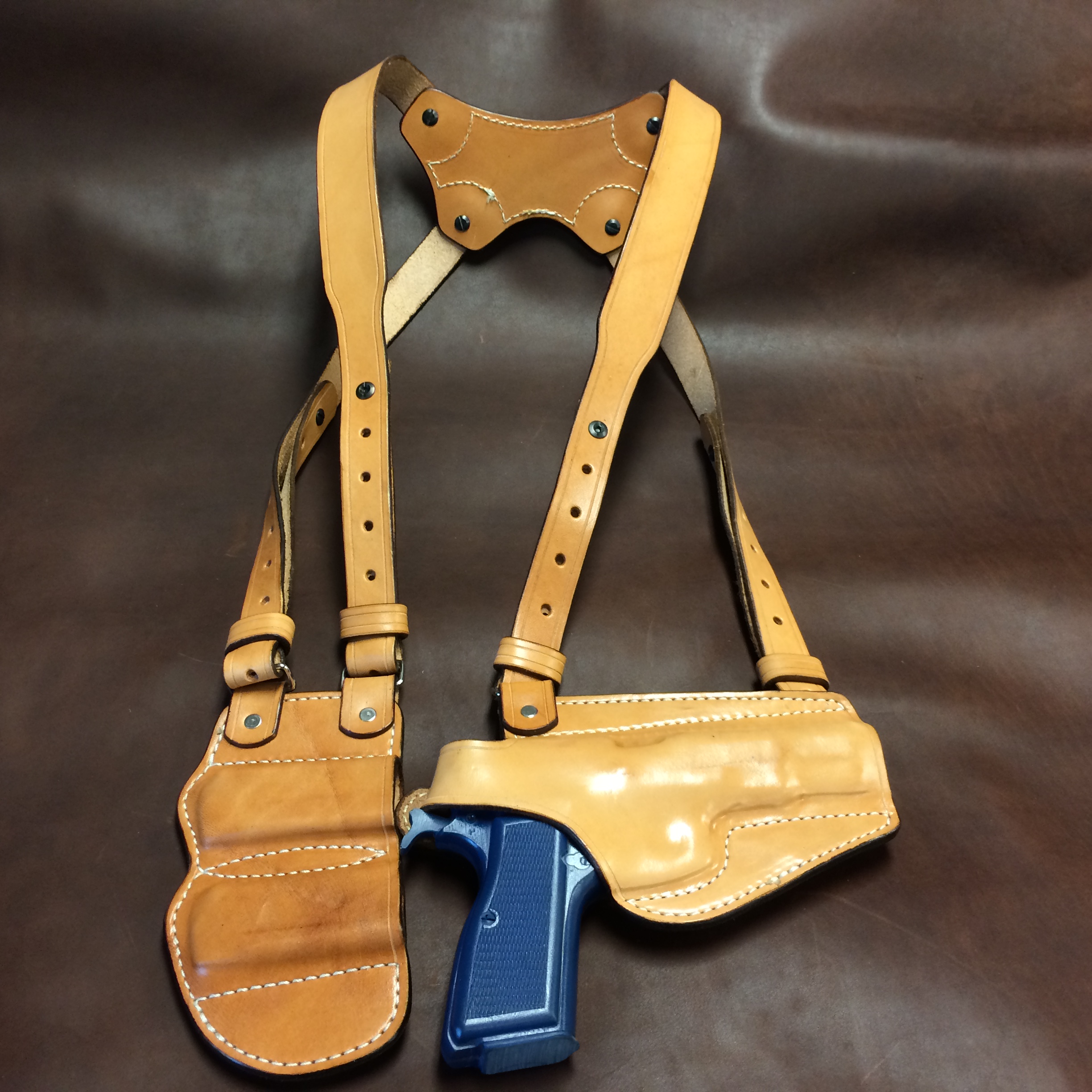 Detective Carry Shoulder Holster - Kirkpatrick Leather Holsters